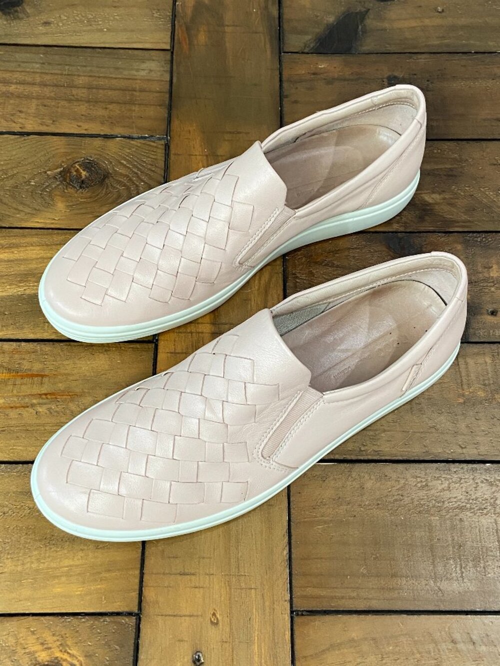 ECCO Woven Soft 7 Leather Slip On Sneaker Pink 43